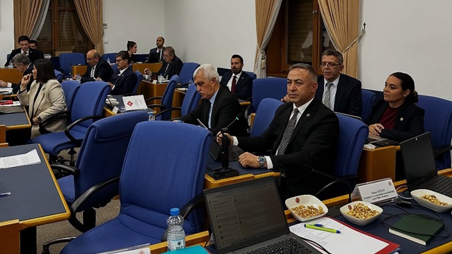 TAHTASIZ, BAKAN’I İSTİFAYA DAVET ETTİ